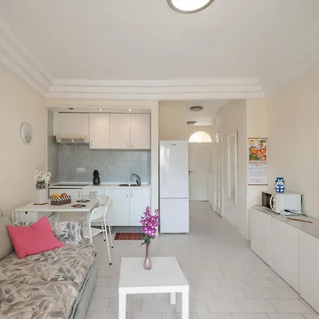 Апартаменты Complejo Orlando 206 Адехе